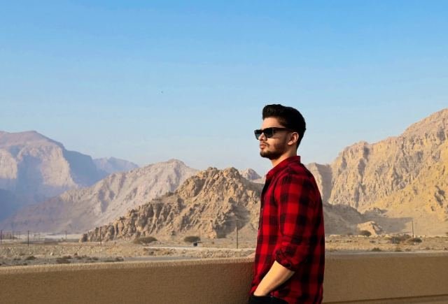 Jebel Jais, Shah Hussain